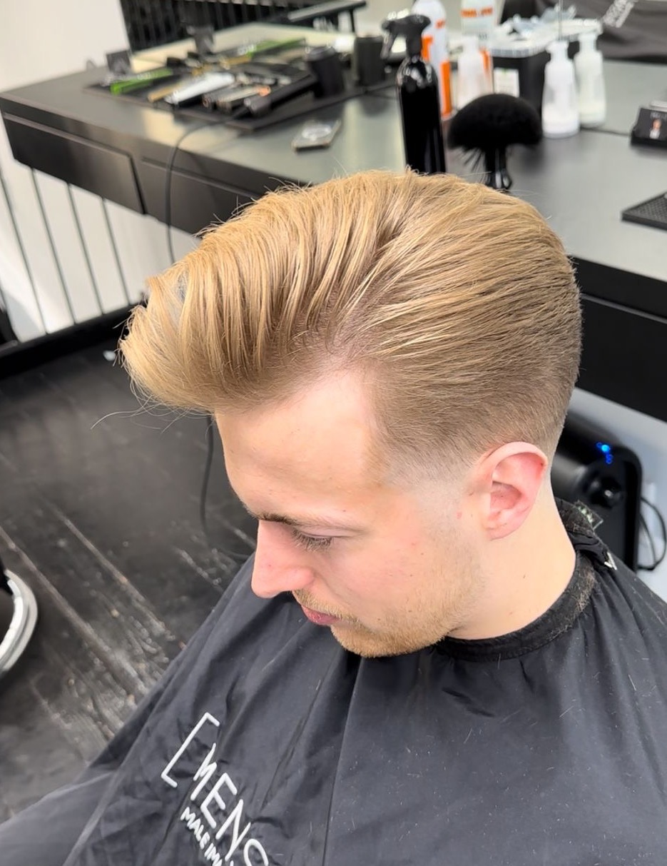 Modern pompadour